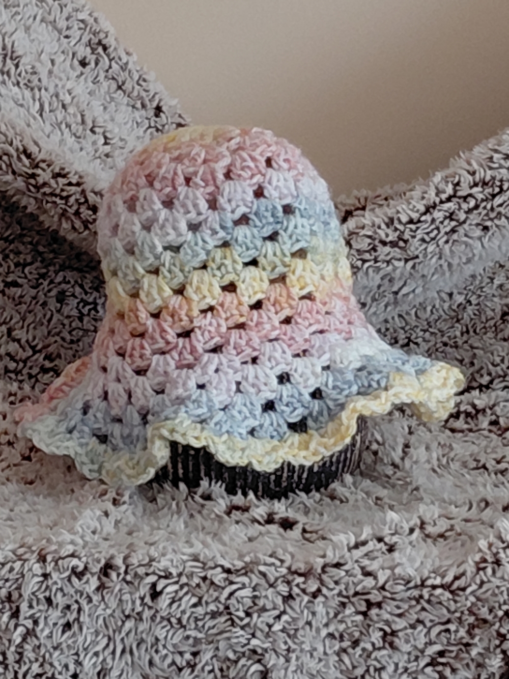 Hand-Crocheted Pastel Ruffle Bucket Hat - Picture 3 of 3